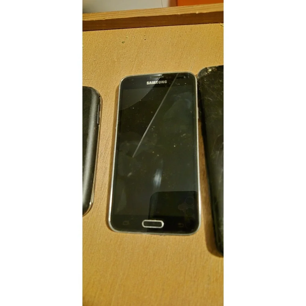 LOT OF 6‎ PHONES + 1 TABLET – PARTS ONLY Samsung Galaxy S / S5 / S7 /